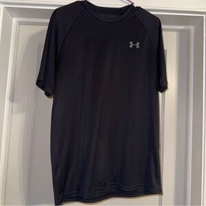 Under Armour Men's Dark Tee